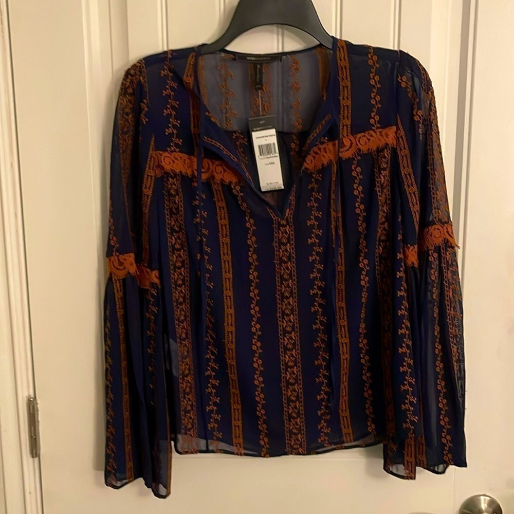 BCBG MAXAZRIA women’s XXS Bell sleeve, sheer long sleeve top navy & rust color